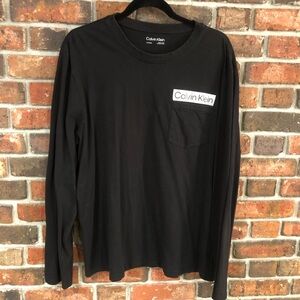 Long sleeve Calvin Klein black t-shirt
